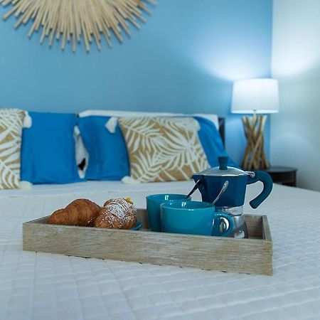 Zara D'Amare A Pesaro 10 Metri Dalla Spiaggia By Yohome 外观 照片