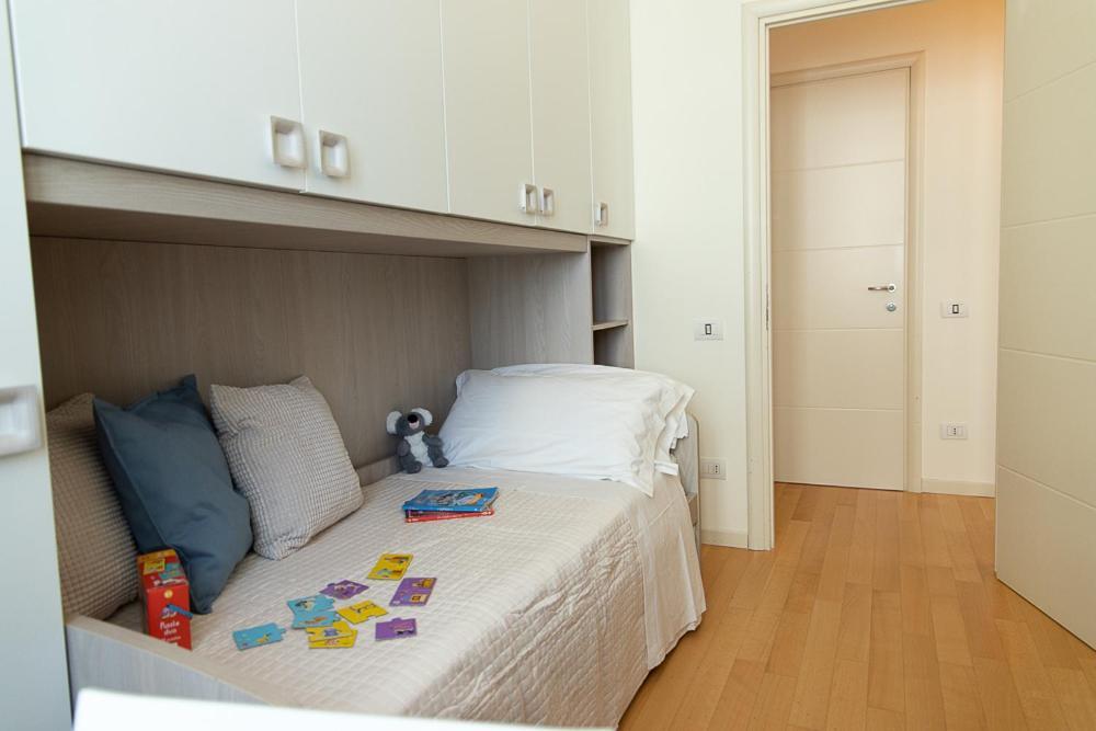 Zara D'Amare A Pesaro 10 Metri Dalla Spiaggia By Yohome 外观 照片