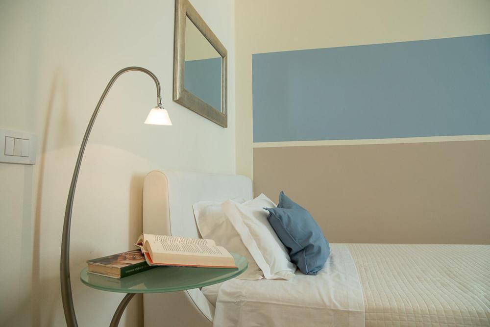 Zara D'Amare A Pesaro 10 Metri Dalla Spiaggia By Yohome 外观 照片