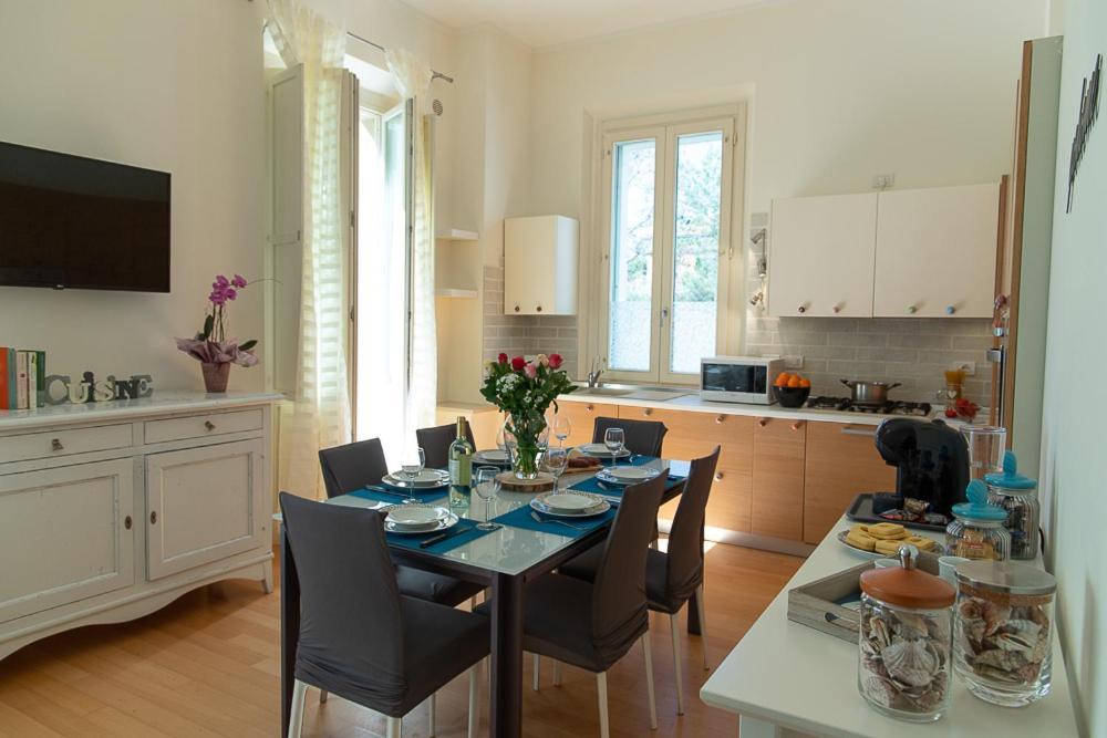 Zara D'Amare A Pesaro 10 Metri Dalla Spiaggia By Yohome 外观 照片